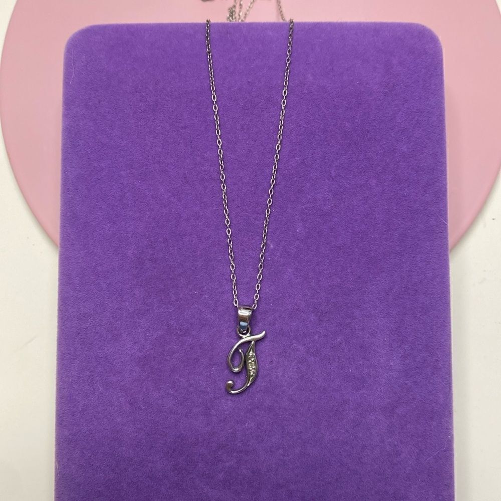 💛 925 Letter “T” Diamond Necklace